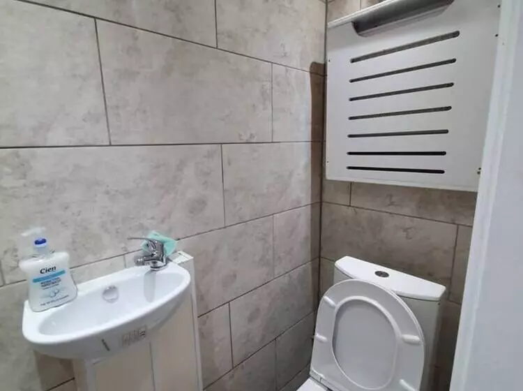 Residenssi Lovely 5 Bed House In Essex