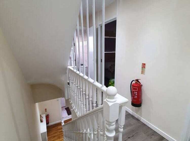 住所  Lovely 5 Bed House In Essex