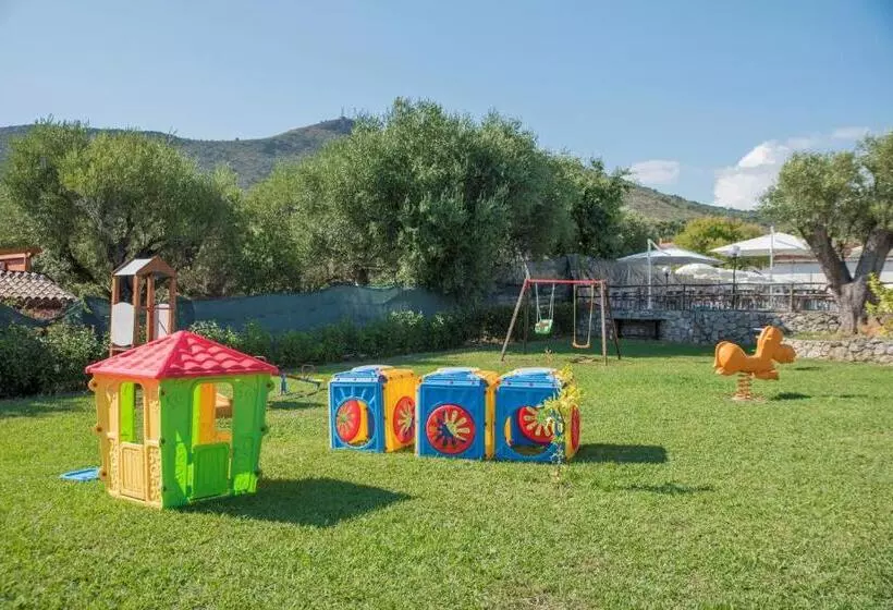 Lomakeskus Cilento Dreams Village