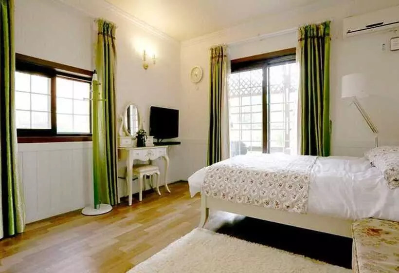 Yangpyeong Oz Pension