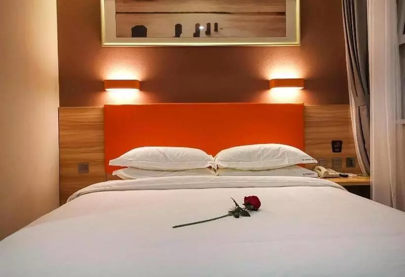 Hotelli 7 Days Premium Chengde University Highspeed Railway Station