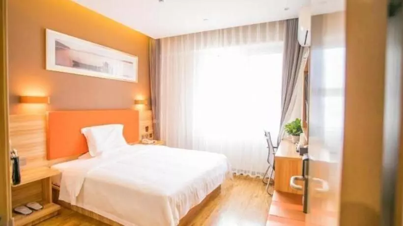 Hotelli 7 Days Premium Chengde University Highspeed Railway Station