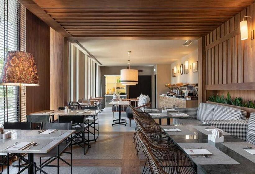 هتل Exe Essenzia Porto