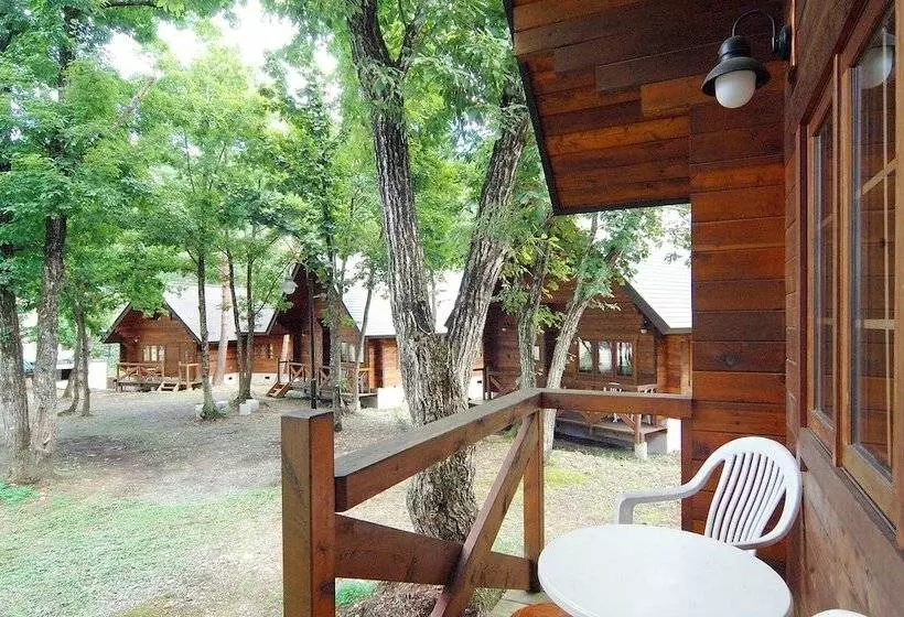 Hotelli Hakuba Brownie Cottage