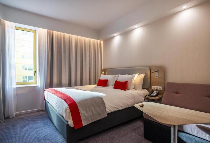 هتل Holiday Inn Express Nice Grand Arenas, An Ihg