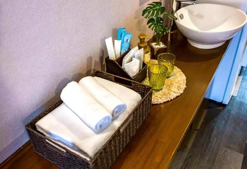 Hotelli Mr. Kinjo In Alaha Style