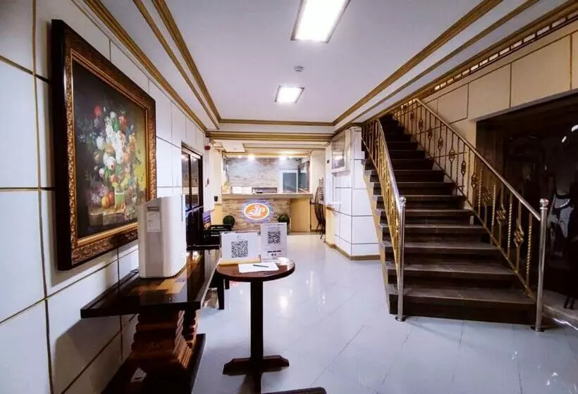 ホテル Spring Plaza