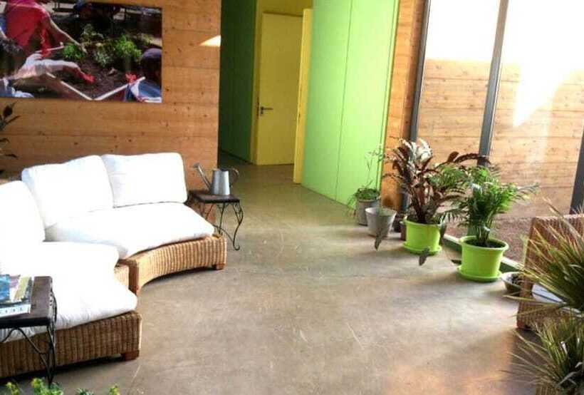 Alberg L  Auro   Hostel