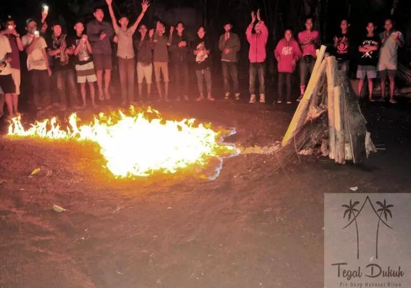 ユースホステル Tegal Dukuh Camp