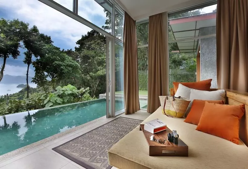 ホテル Ambong Pool Villas