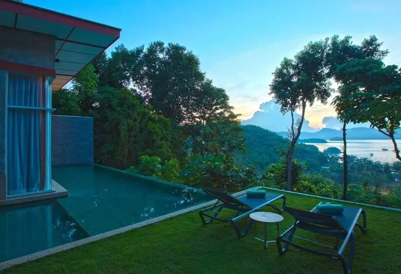 ホテル Ambong Pool Villas
