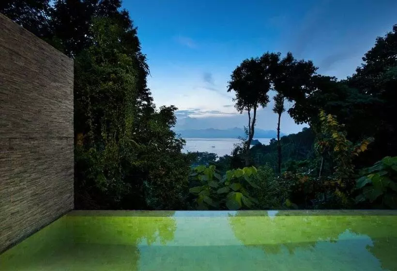 ホテル Ambong Pool Villas