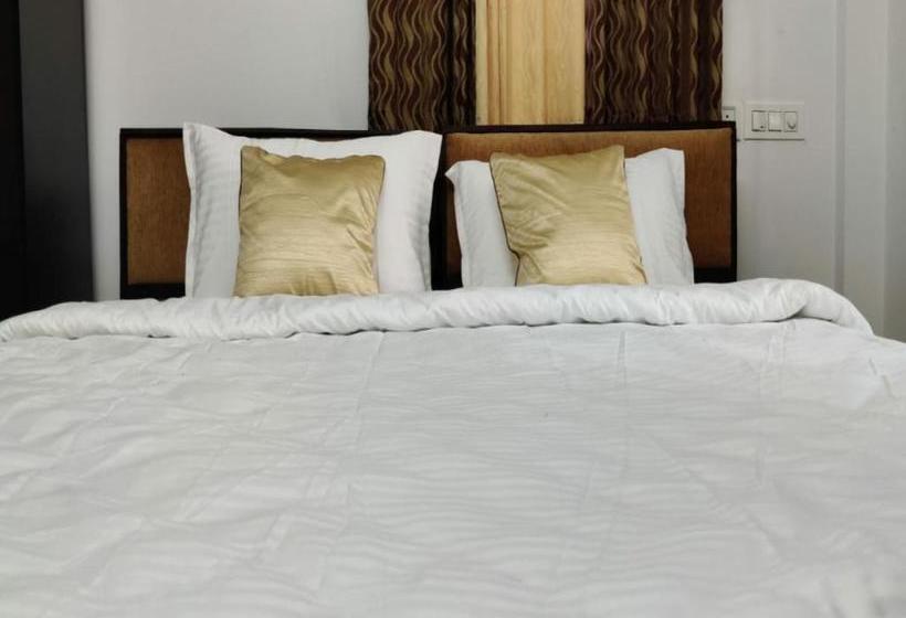 فندق Flagship 79681 Platinum Courtyard