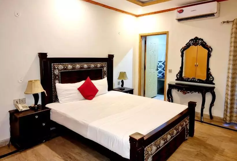هتل Royal Continental