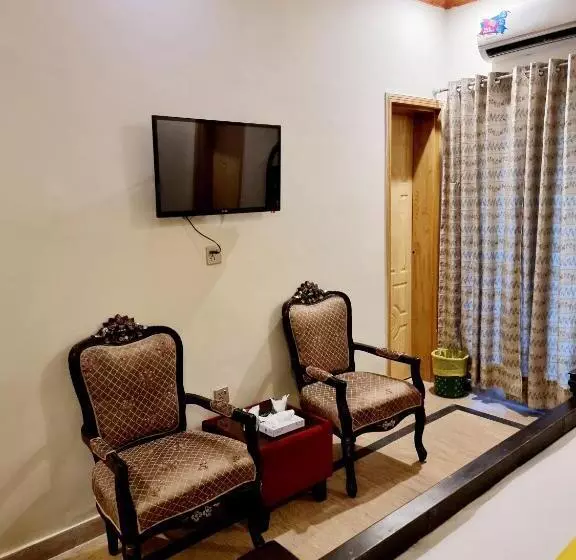 هتل Royal Continental