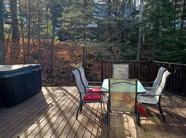 Aamiaismajoitus (B&B) La Vie Est Belle