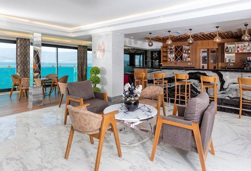 Gulluk Yalı Boutique Otel