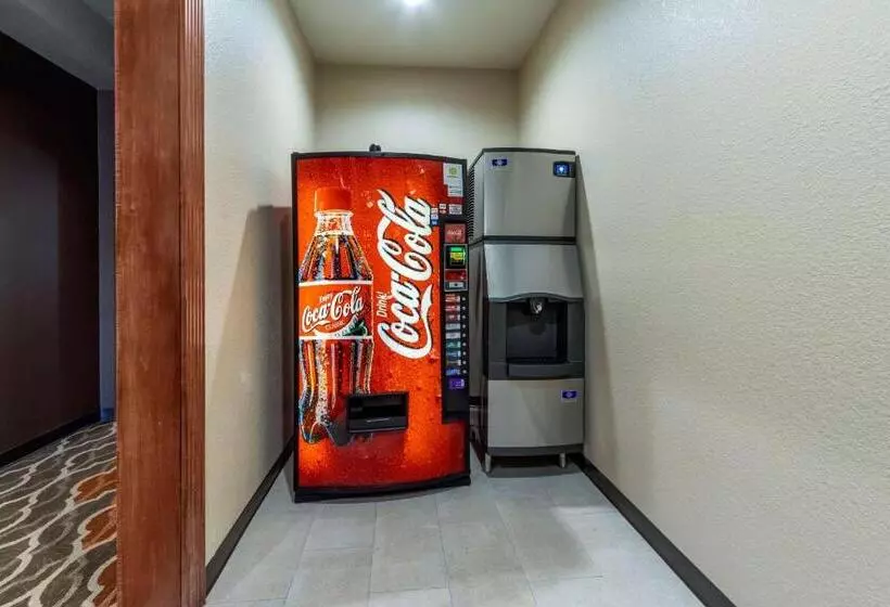 Hotelli Comfort Inn & Suites Harrah