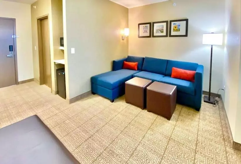 Hotelli Comfort Inn & Suites Harrah