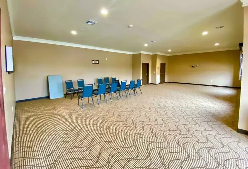 Hotelli Comfort Inn & Suites Harrah