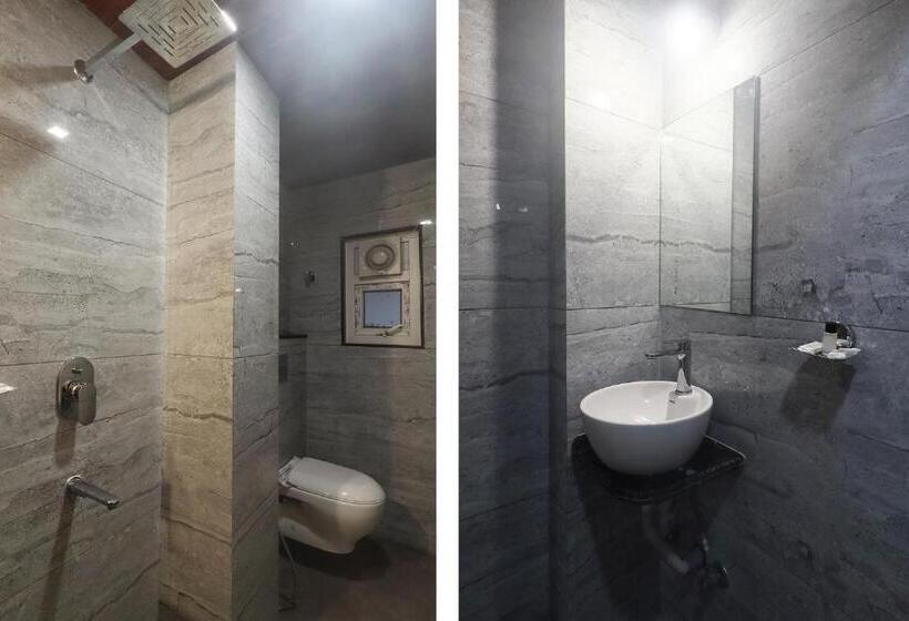 Fabhotel Ganpati 2   Nr Siliguri Junction