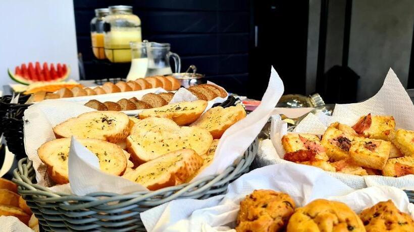 ホテル Ibis Nova Serrana