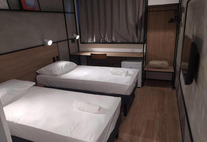 ホテル Ibis Nova Serrana