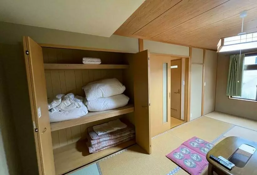 Hotelli Isodokei