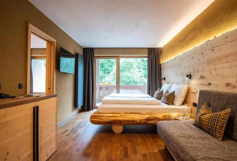 ホテル Mont Floris Obereggen