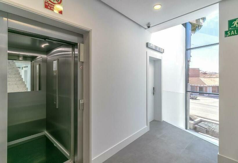 בית מלון כפרי Real Maqueda Málaga