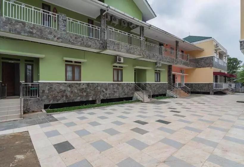 Otel Sans Resort Parung Bogor