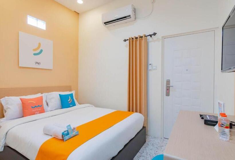 Отель Sans Resort Parung Bogor