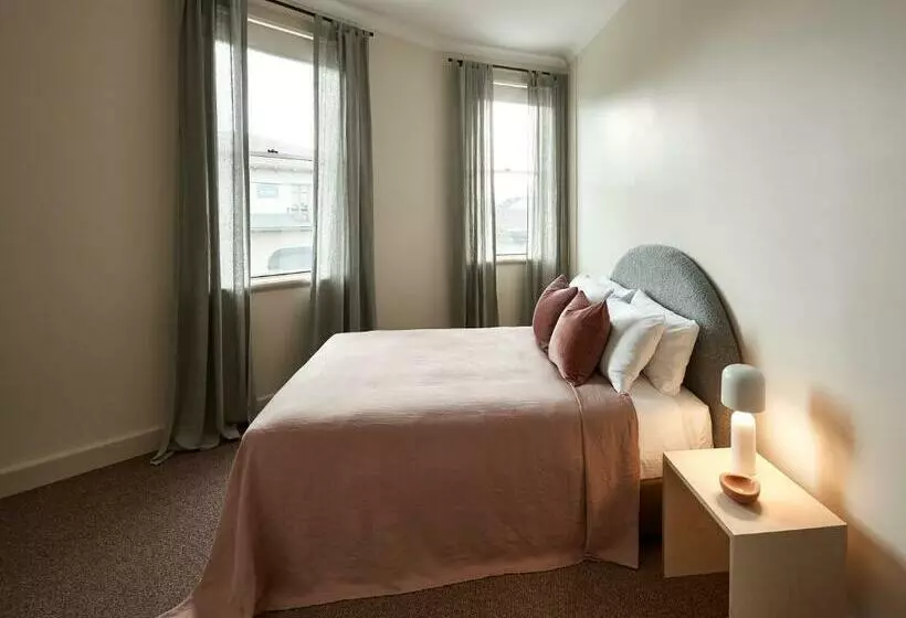 ホテル The Rooms Milton