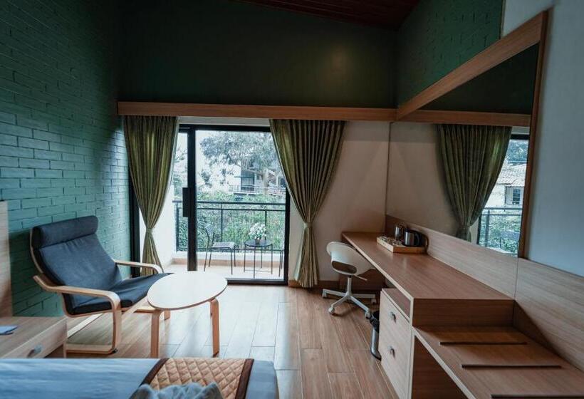 Hotel Vivera Highlands