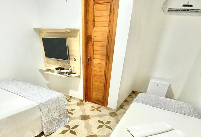 Pension (Hôtel basse catégorie) Pousada Chalé Joana