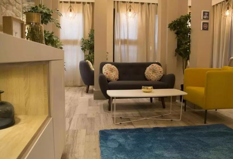 هتل The Best Centric