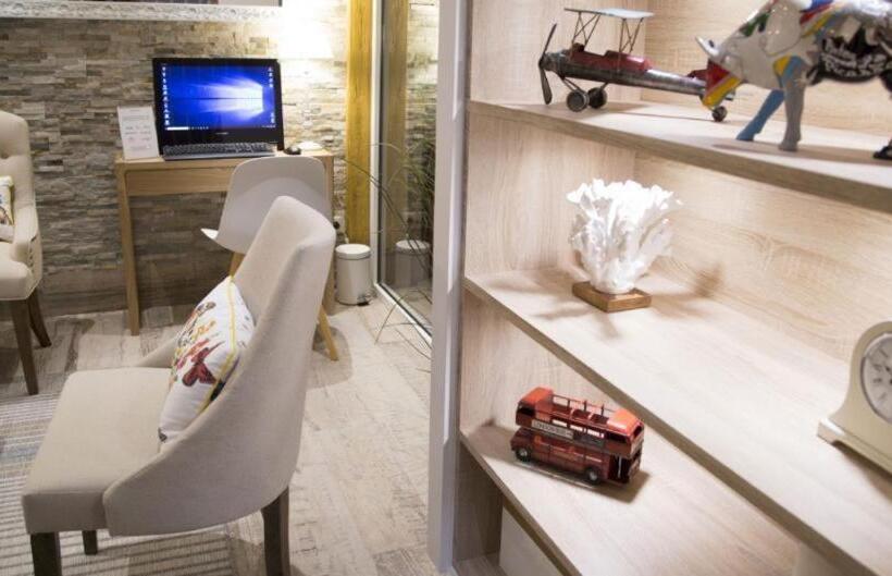 فندق The Best Centric