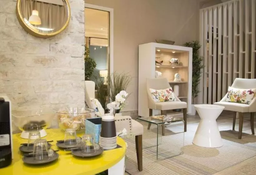 هتل The Best Centric