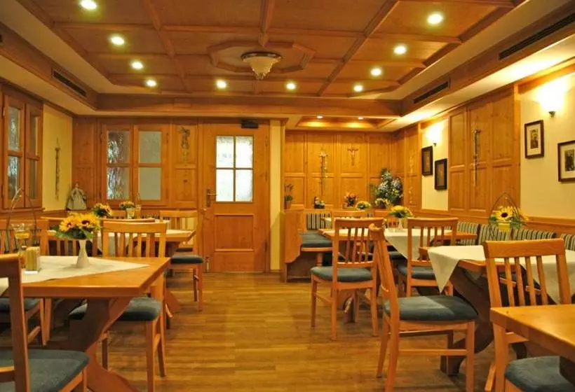 Retkeilymaja Gasthaus Gumping