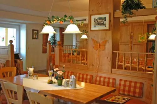 Retkeilymaja Gasthaus Gumping