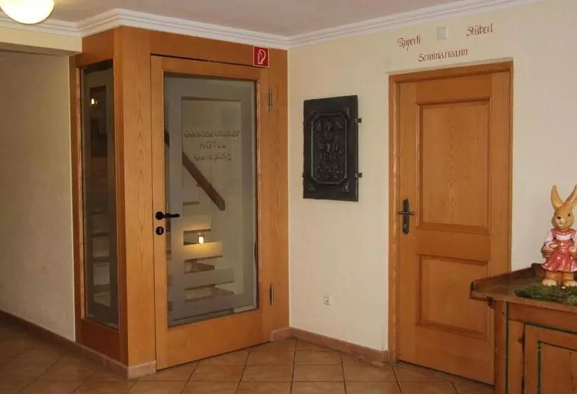 Retkeilymaja Gasthaus Gumping