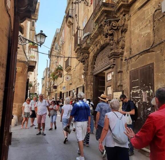 تختخواب و صبحانه Suite San Cataldo