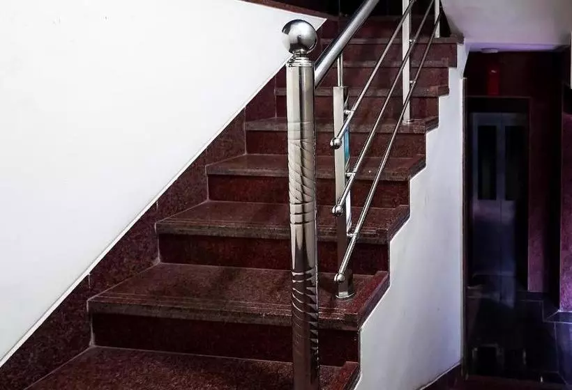Fabhotel Eros 211   Nr Sreebhumi