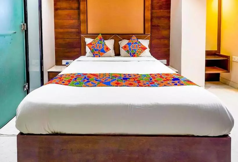 Fabhotel Eros 211   Nr Sreebhumi