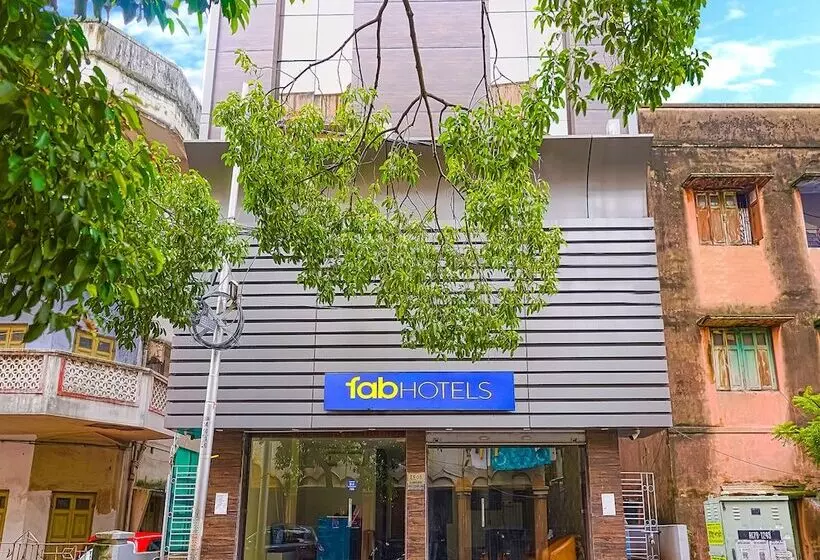 Fabhotel Eros 211   Nr Sreebhumi
