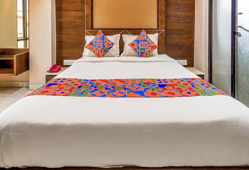 Fabhotel Eros 211   Nr Sreebhumi