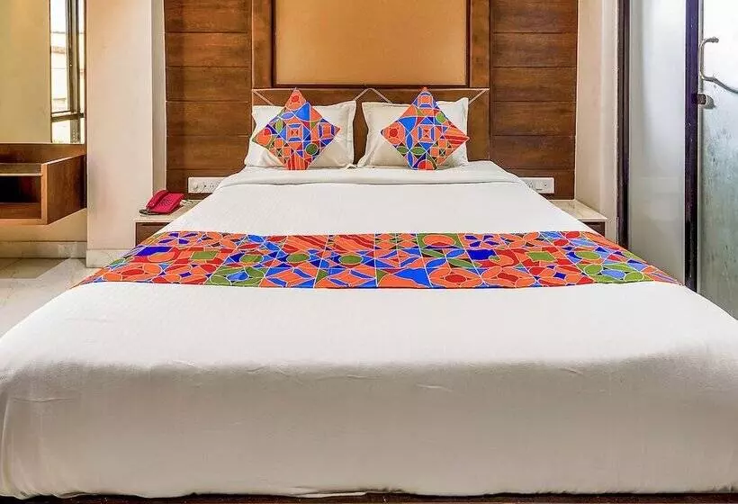 Fabhotel Eros 211   Nr Sreebhumi
