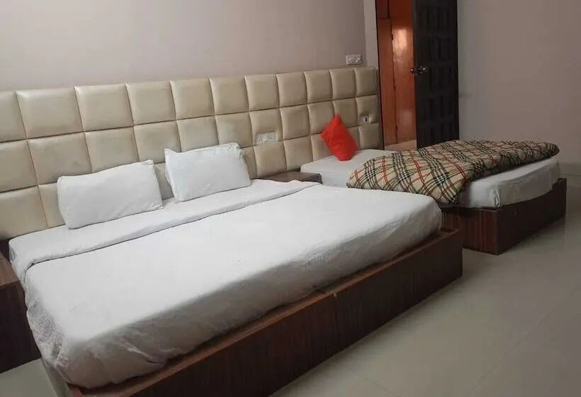 ホテル Queens Pearl Inn