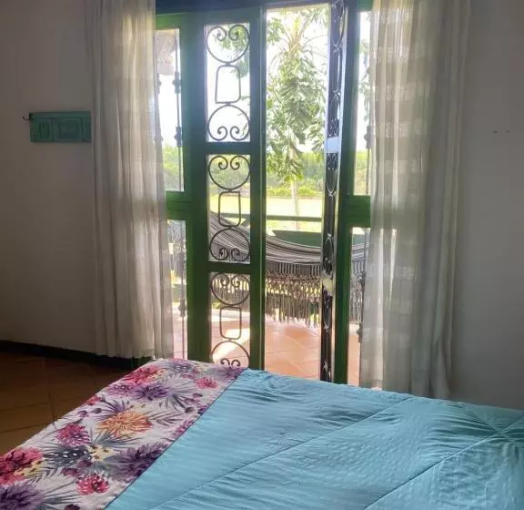 هتل Villa Juana