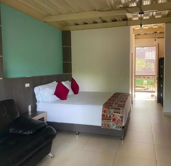 هتل Villa Juana